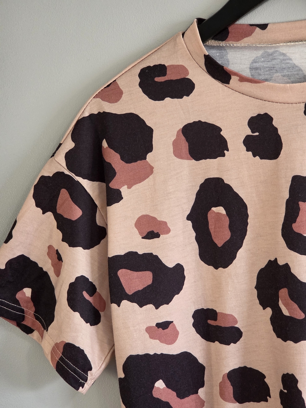 SHEIN Leopard Print Oversized Short Sleeve Tee - Size Medium - Picture 2 of 7